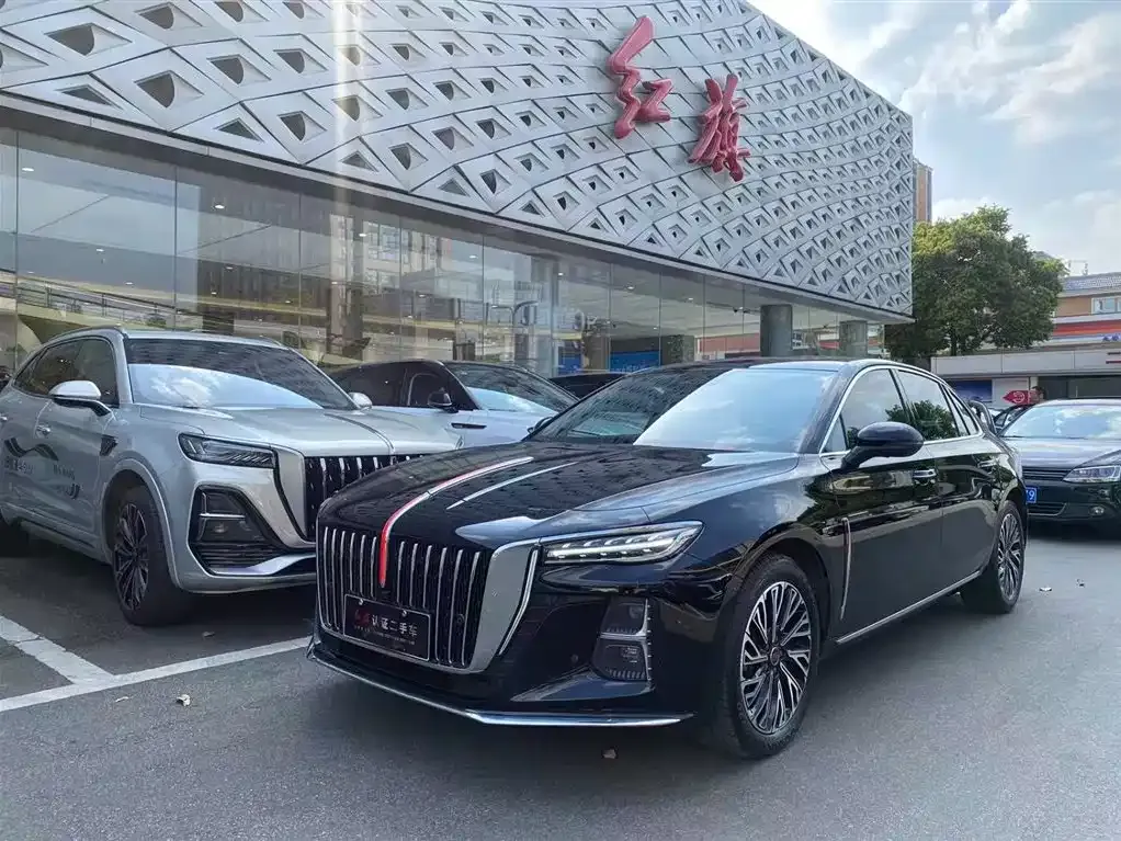 Hongqi H5 — фото 1