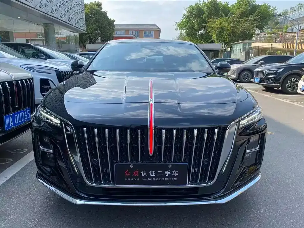 Hongqi H5 — фото 4