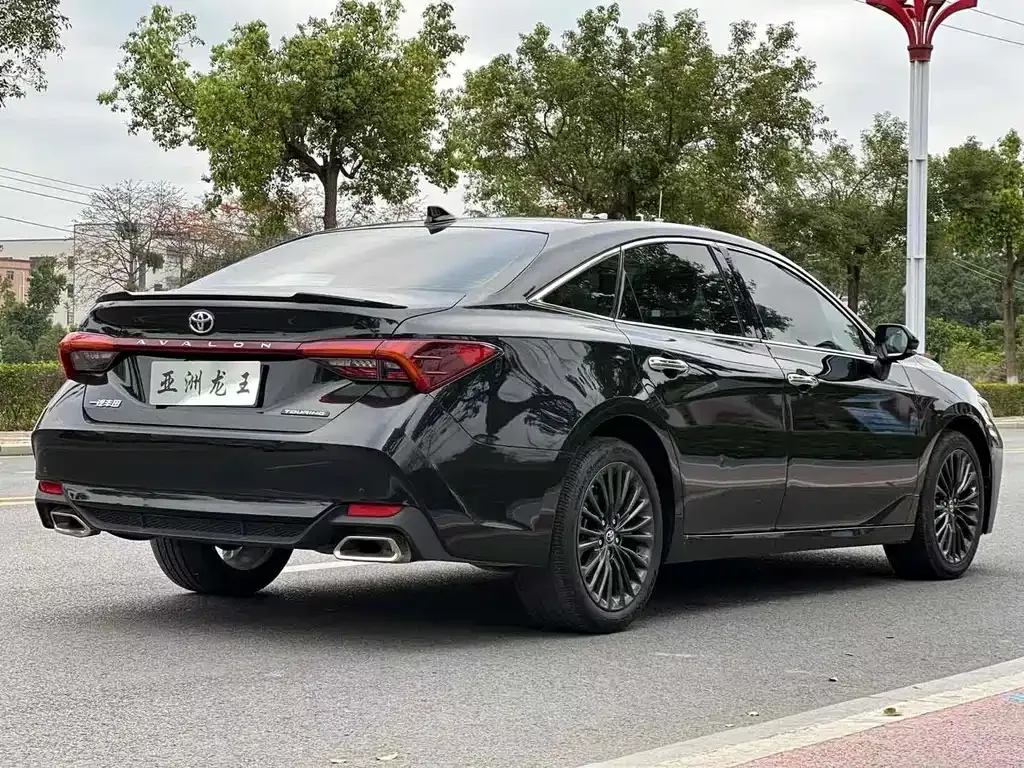 Toyota Avalon 2023 из CN, фото 10