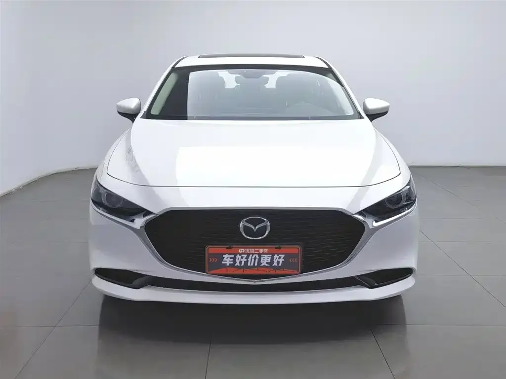 Mazda 3 Axela — фото 4