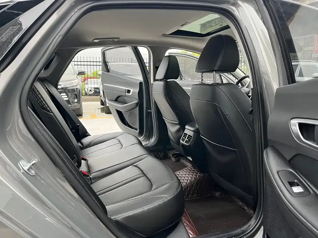 Hyundai Sonata 2021 из CN, фото 9