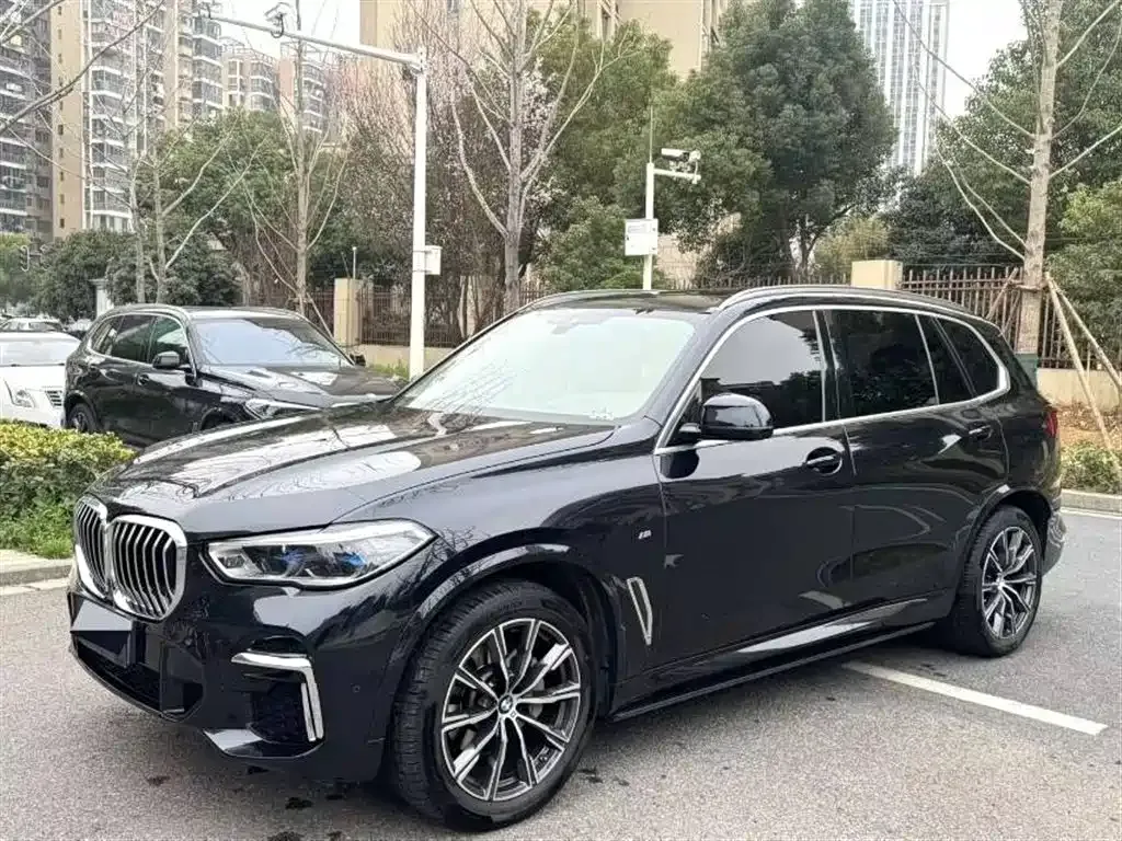 BMW X5 — фото 1