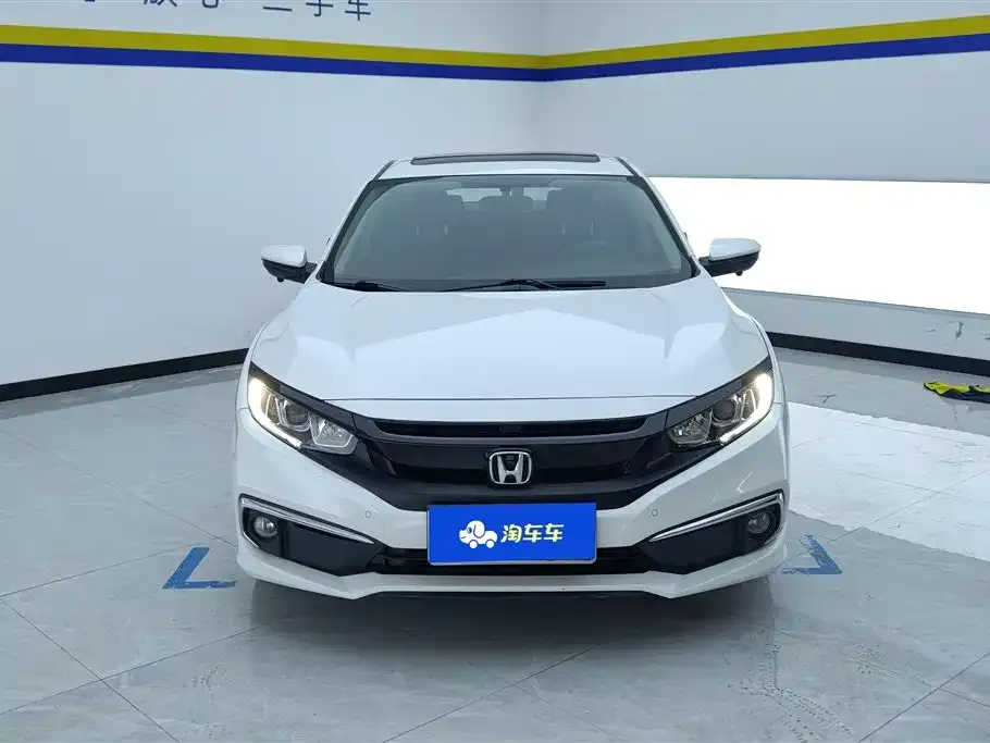 Honda Civic — фото 1