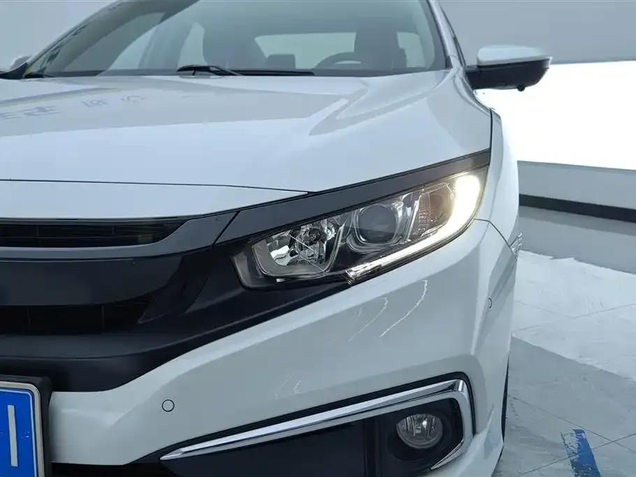 Honda Civic — фото 6