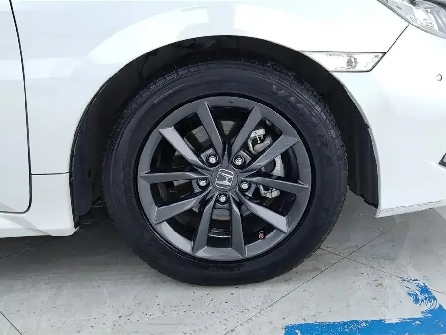 Honda Civic — фото 7