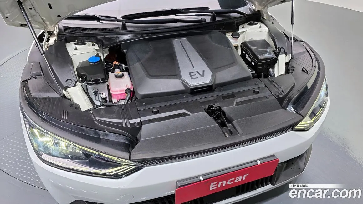 Kia EV6 — фото 9