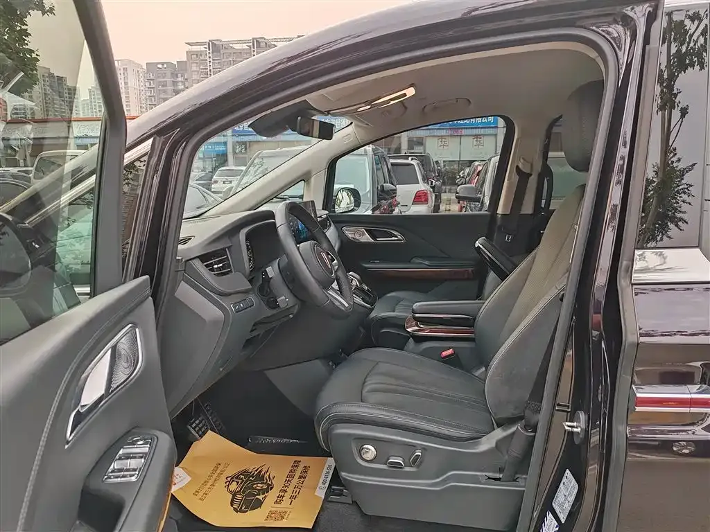 Hongqi HQ9 2022 из CN, фото 4