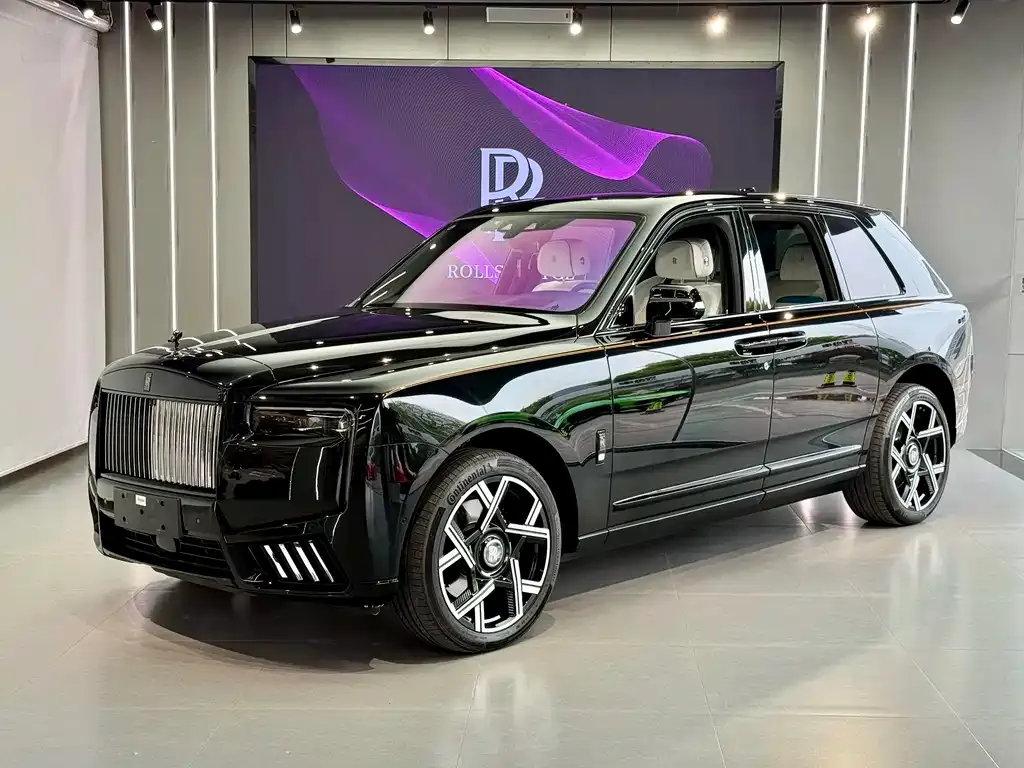 Rolls-Royce Cullinan — фото 1