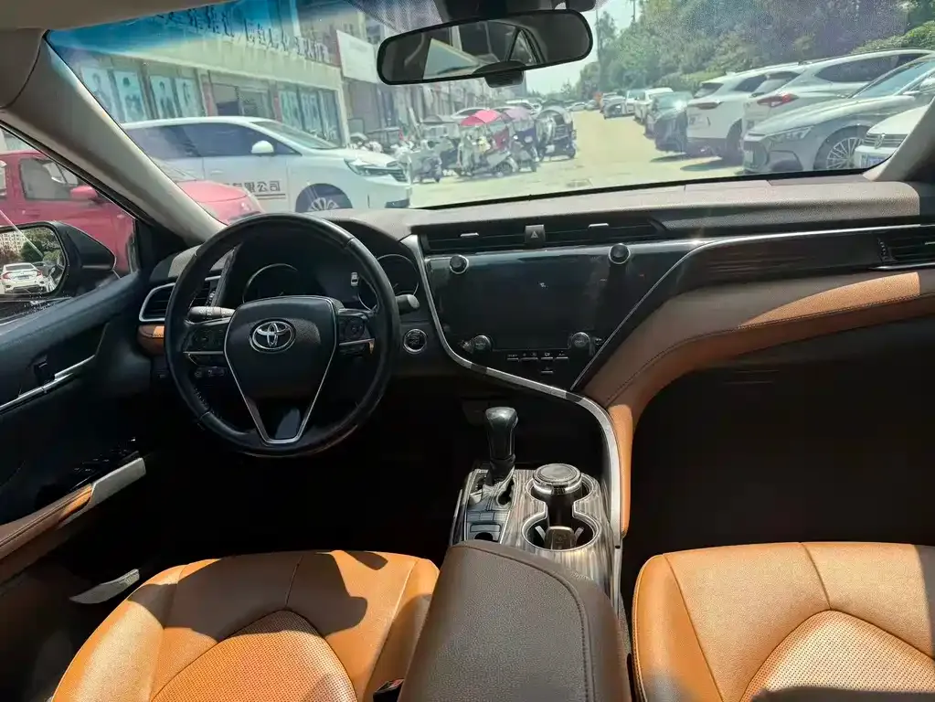 Toyota Camry 2021 из CN, фото 3