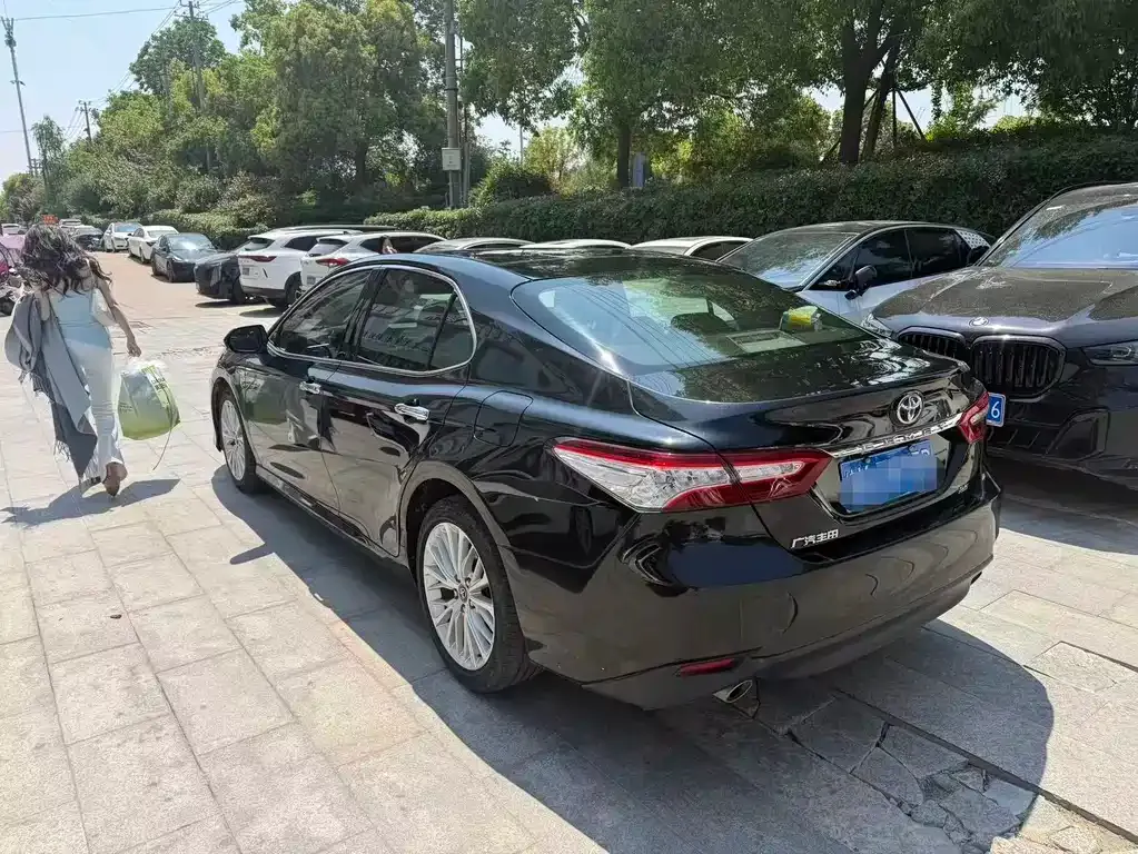 Toyota Camry 2021 из CN, фото 7