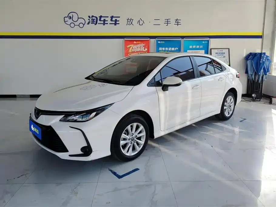 Toyota Corolla — фото 1