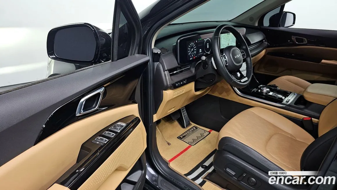 Kia Carnival — фото 10