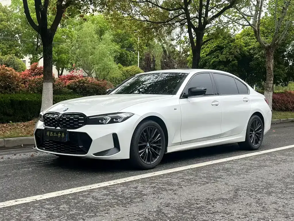 BMW 3 Series 2023 из CN, фото 1