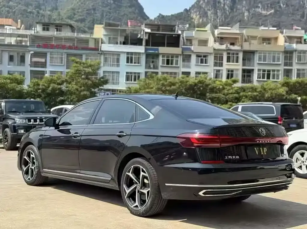 Volkswagen Passat 2023 из CN, фото 9