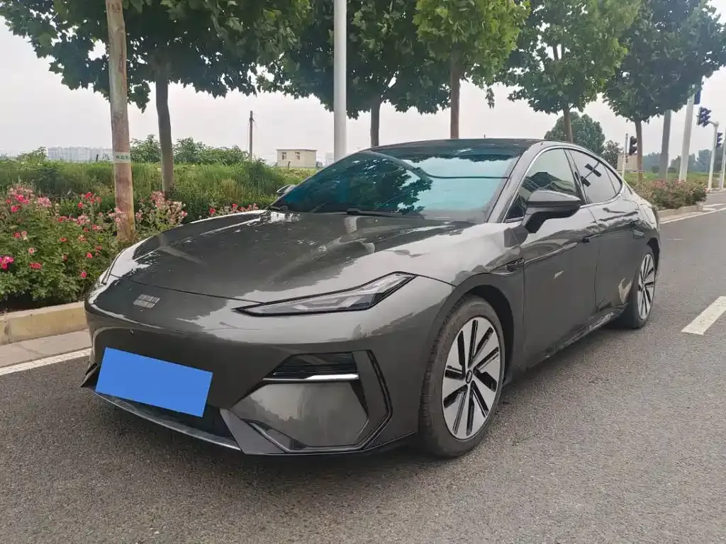 Geely Galaxy E8