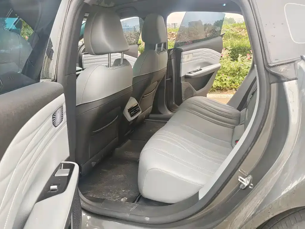 Geely Galaxy E8 2025 из CN, фото 4