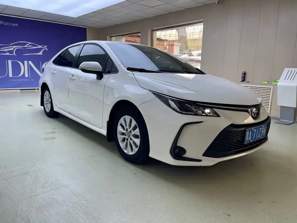 Toyota Corolla 2023 из CN, фото 9