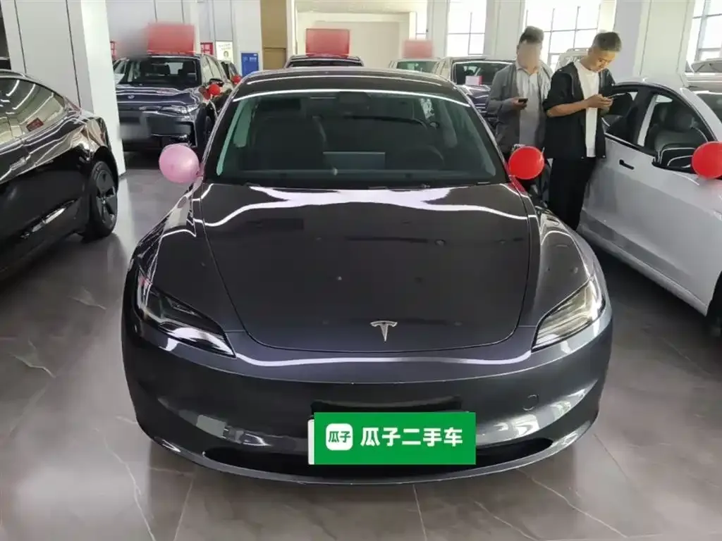 Tesla Model 3 — фото 10