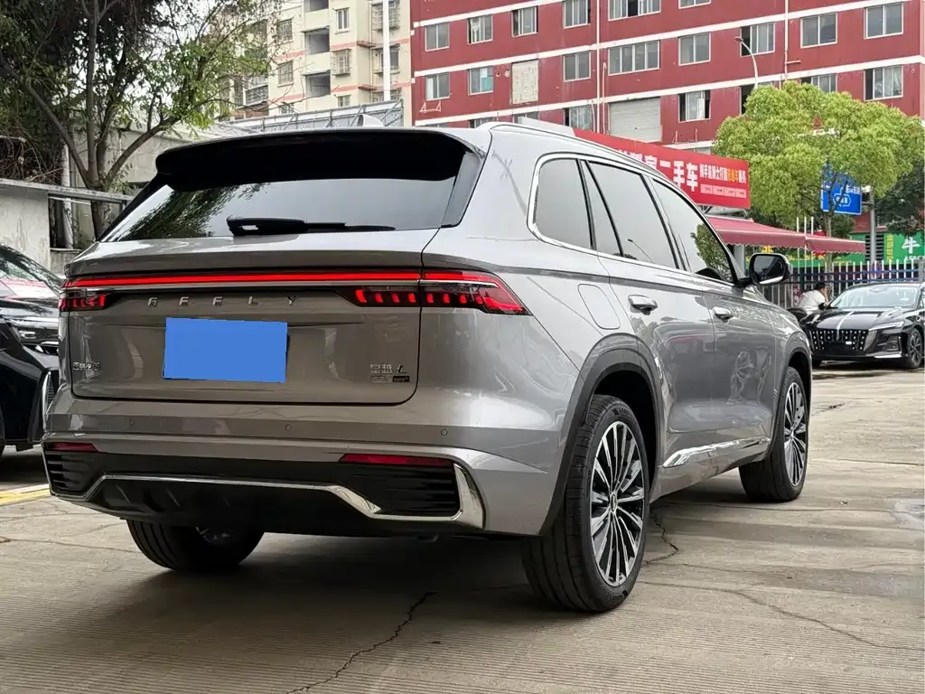 Geely Xingyue L — фото 6
