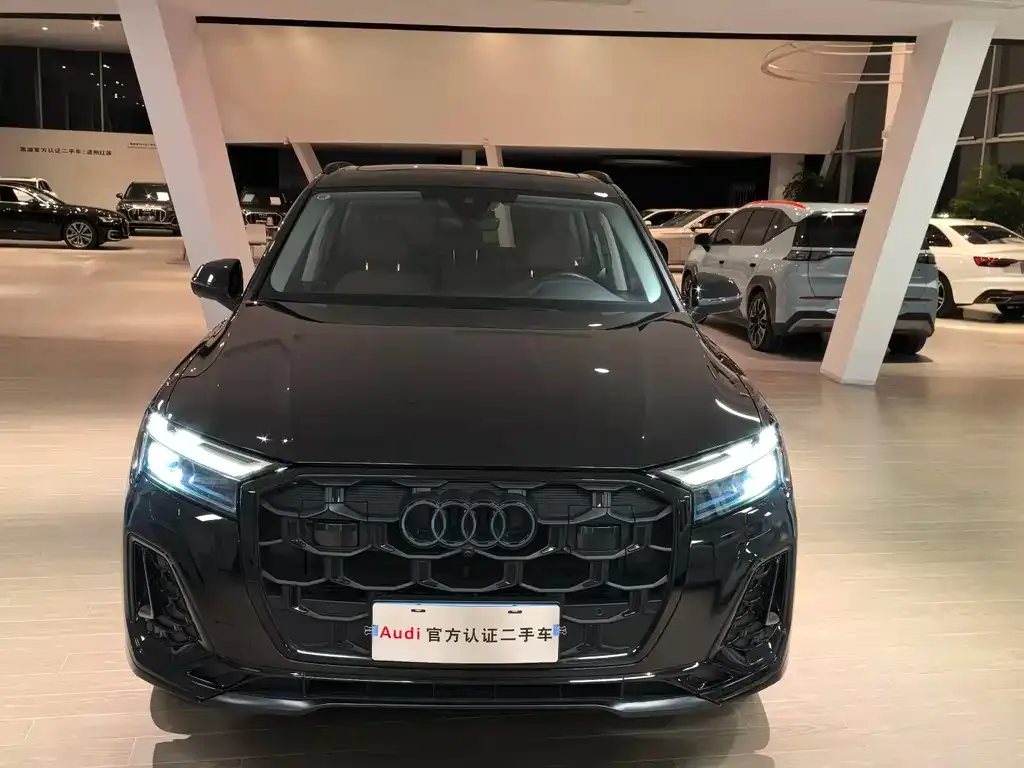 Audi Q7 — фото 5
