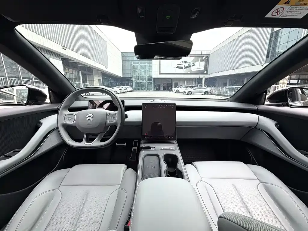 NIO ET5T 2024 из CN, фото 4