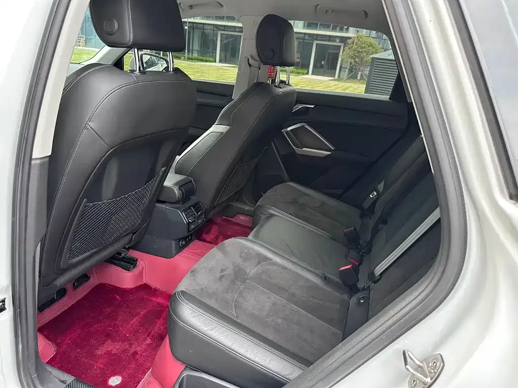 Audi Q3 2023 из CN, фото 7