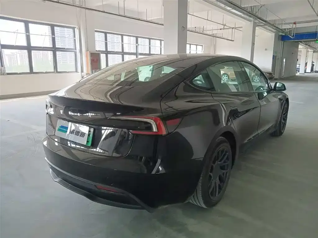 Tesla Model 3 2024 из CN, фото 10