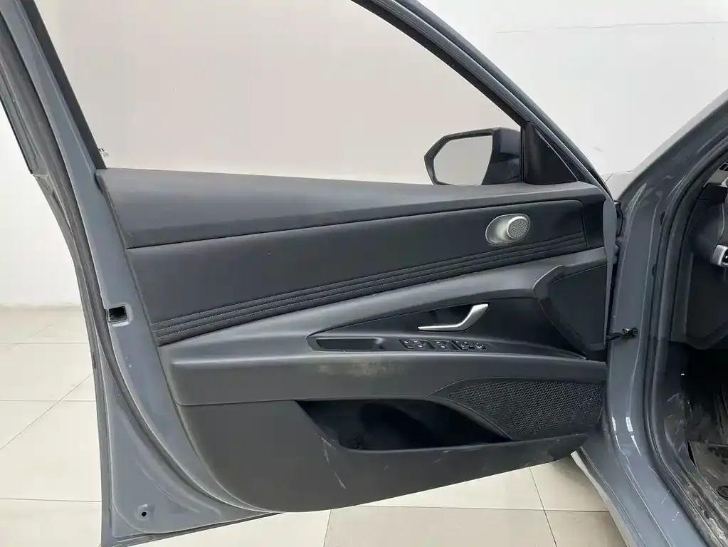 Hyundai Elantra 2021 из CN, фото 2