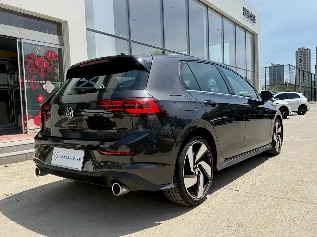 Volkswagen Golf GTI 2023 из CN, фото 10