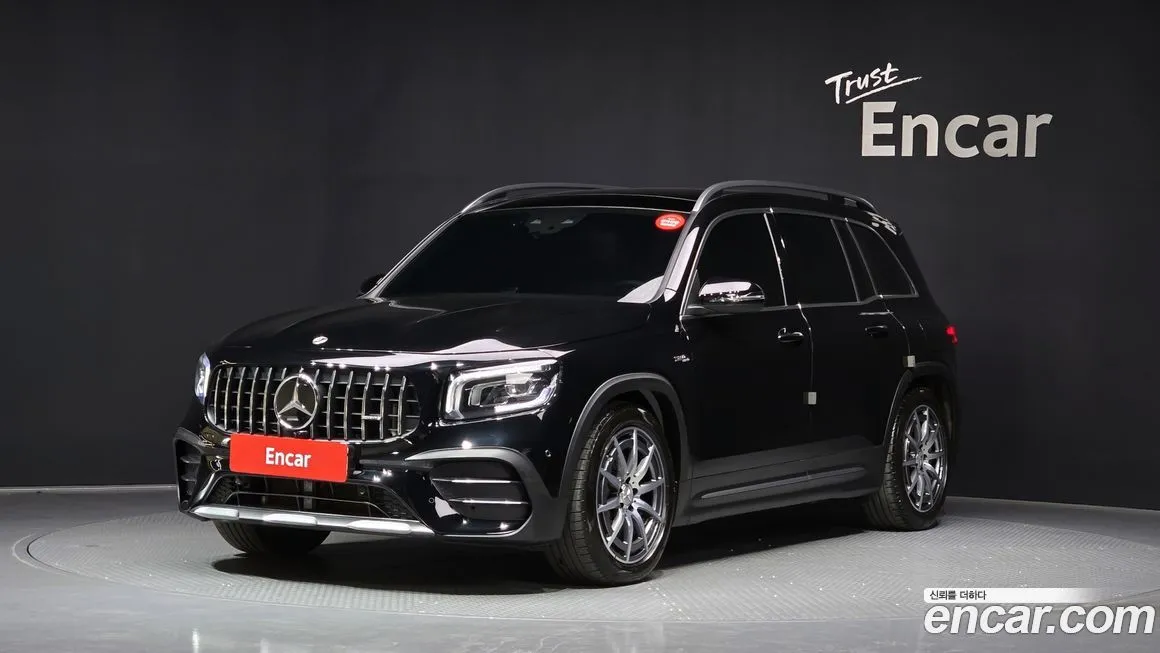 Mercedes-Benz GLB-Class — фото 1