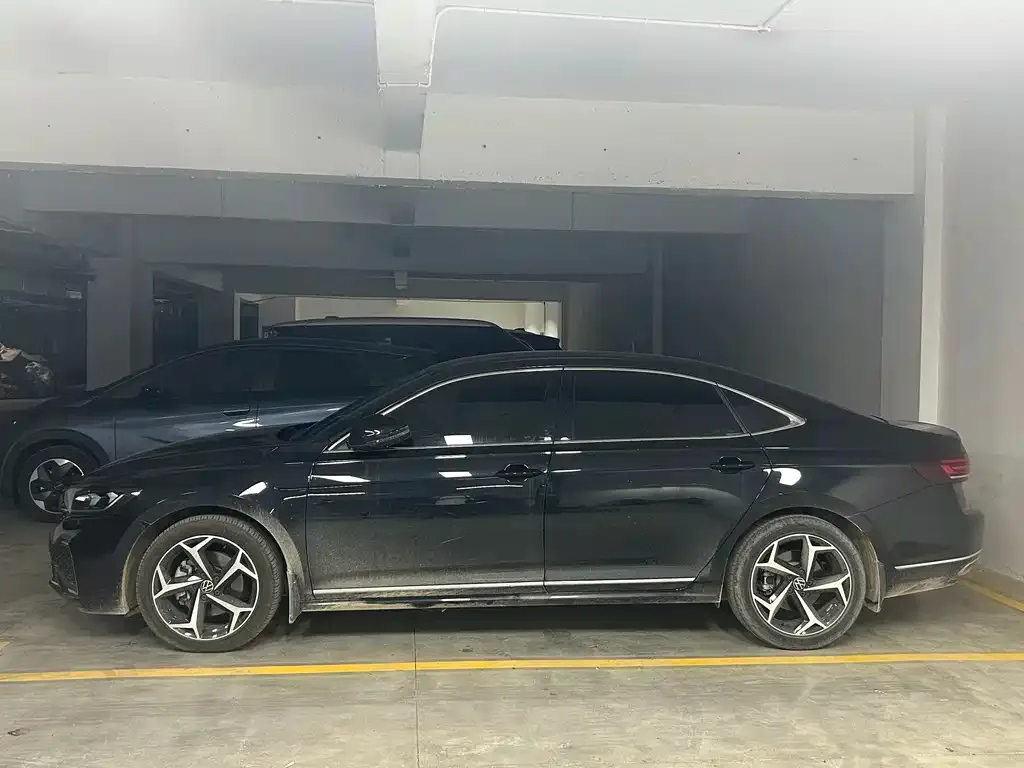 Volkswagen Passat — фото 4