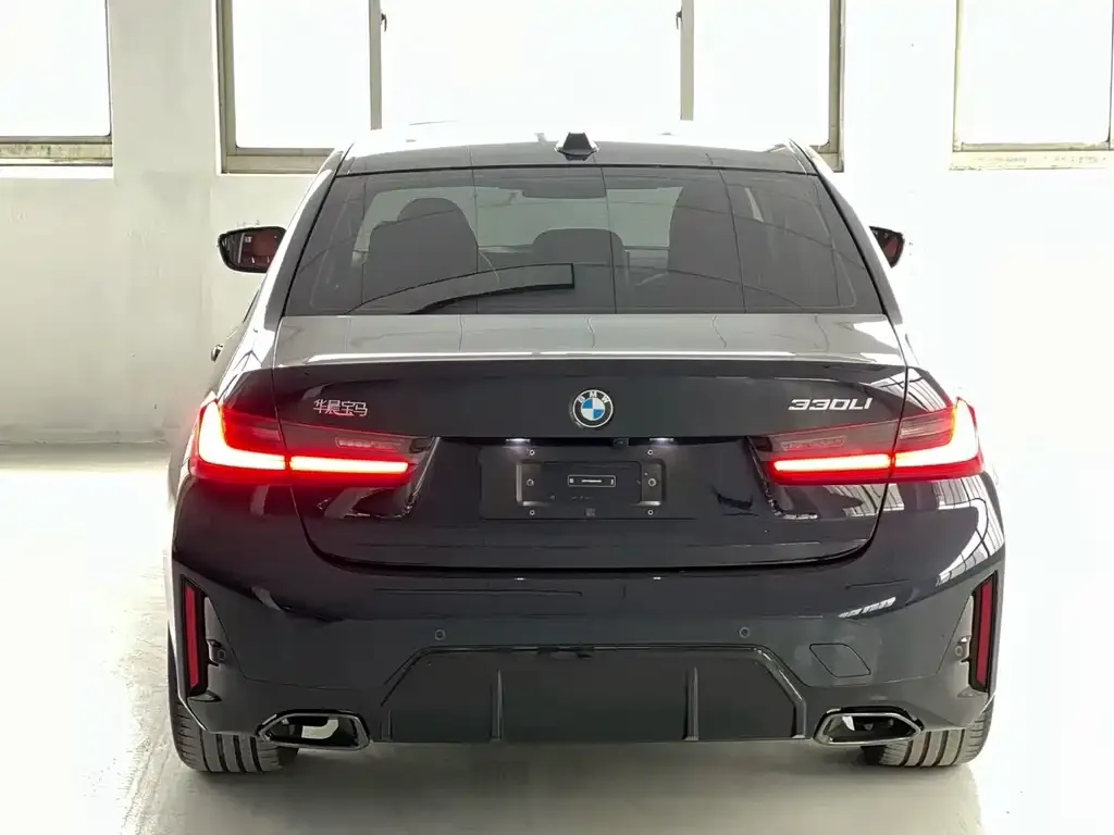 BMW 3 Series 2025 из CN, фото 2