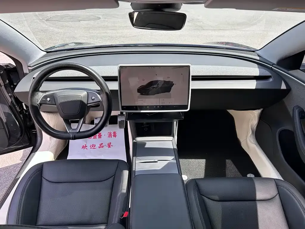 Tesla Model 3 — фото 3