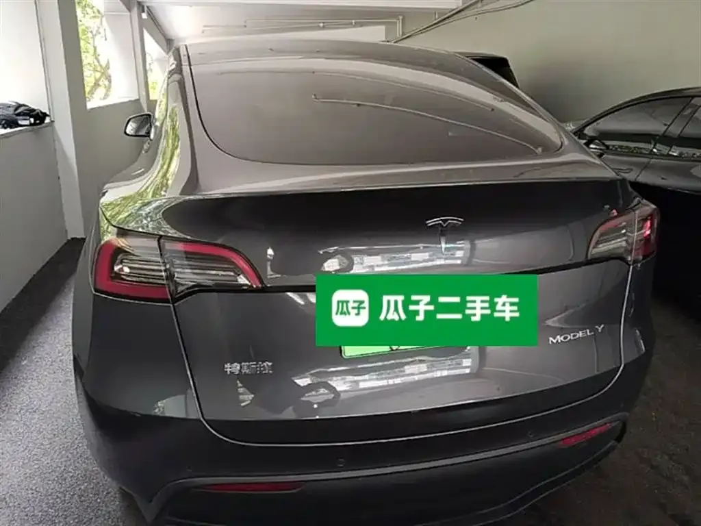 Tesla Model Y — фото 4