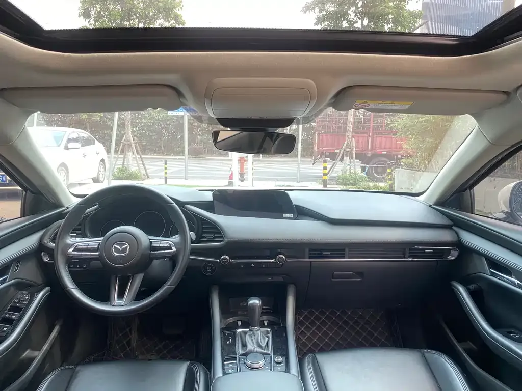 Mazda 3 Axela 2022 из CN, фото 4