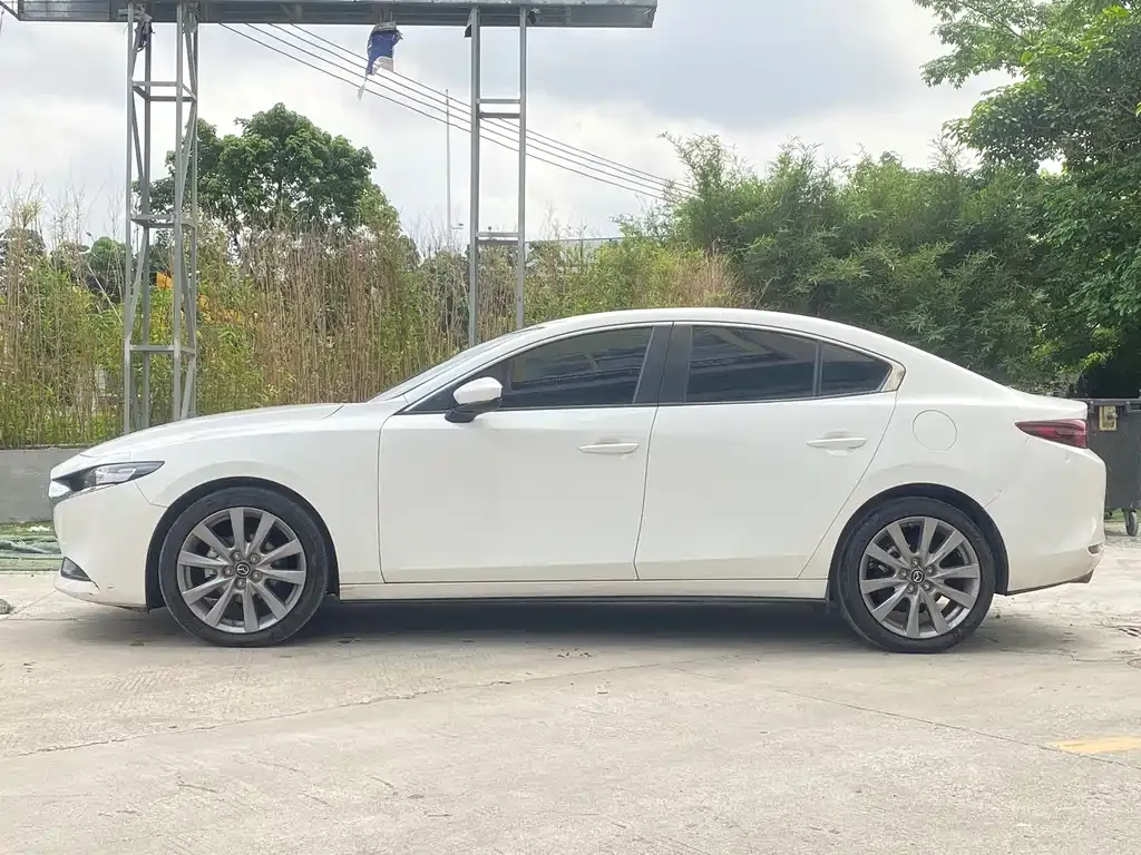 Mazda 3 Axela 2022 из CN, фото 7