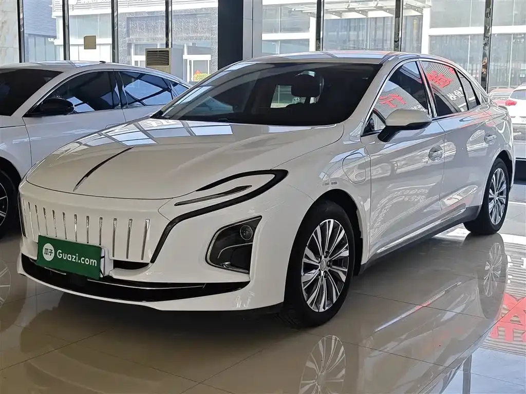 Hongqi E-QM5 — фото 1