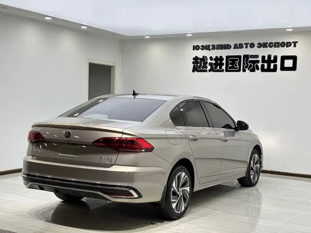 Volkswagen Bora 2023 из CN, фото 7