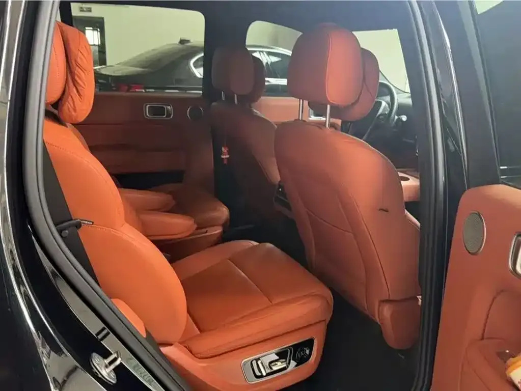 Li Auto L8 2023 из CN, фото 2