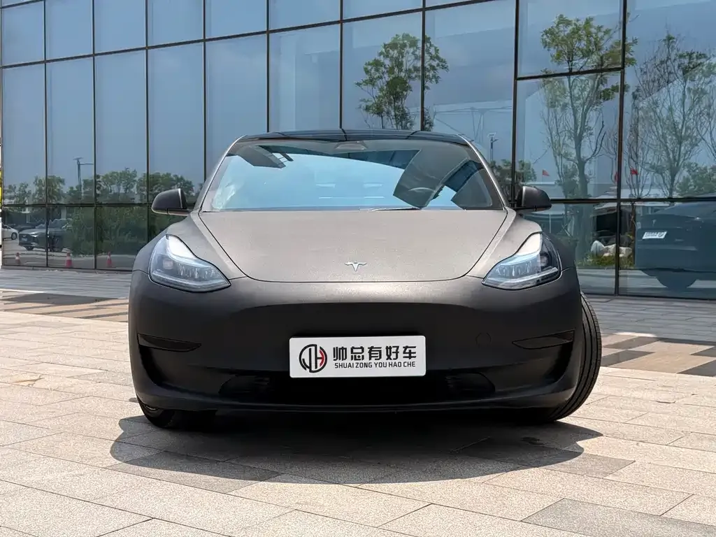 Tesla Model 3 — фото 5