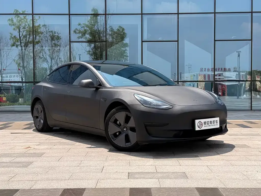 Tesla Model 3 — фото 2