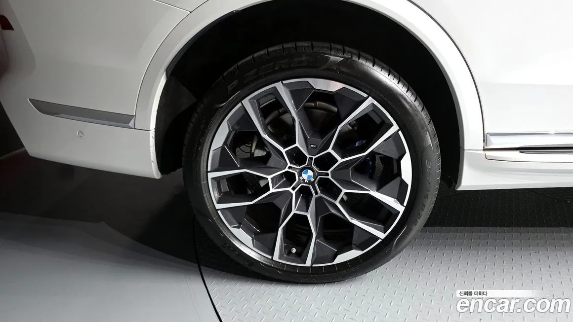 BMW X7 2024 из KR, фото 10