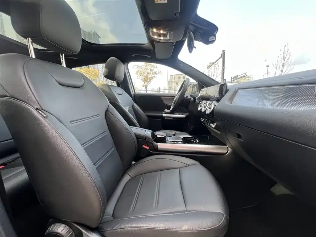 Mercedes-Benz GLA — фото 8