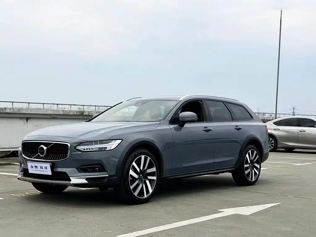 Volvo V90 2022 из CN, фото 1