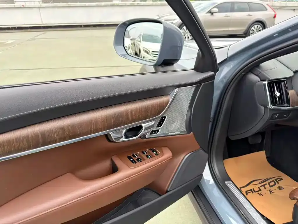 Volvo V90 2022 из CN, фото 9
