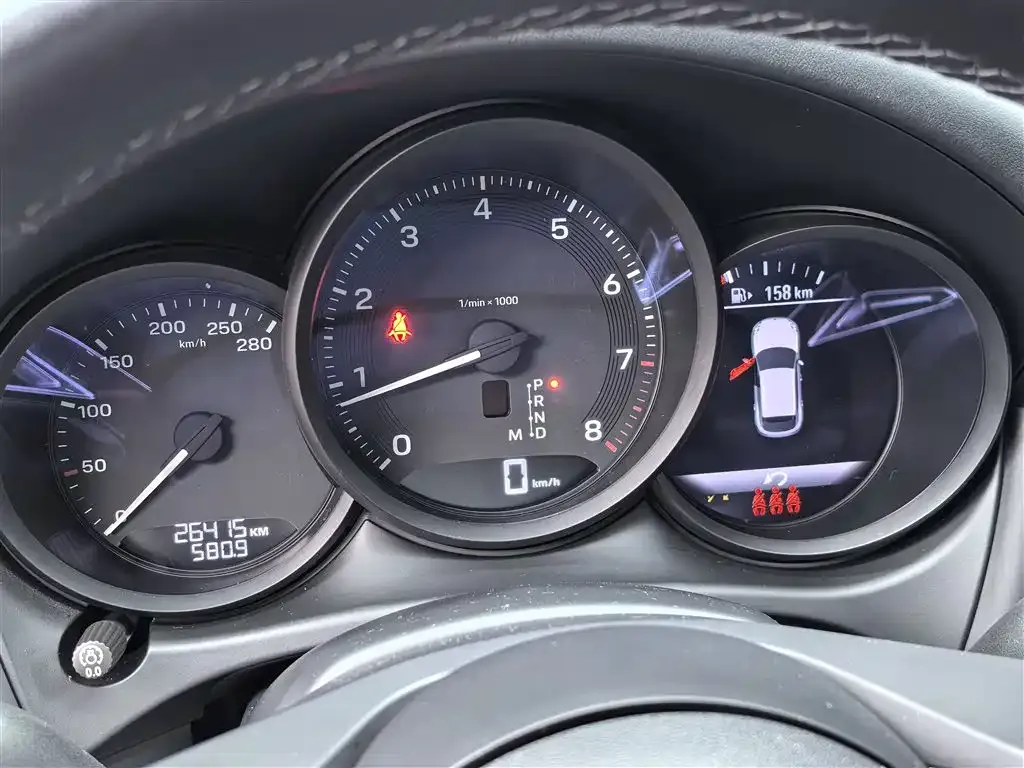 Porsche Macan 2023 из CN, фото 6