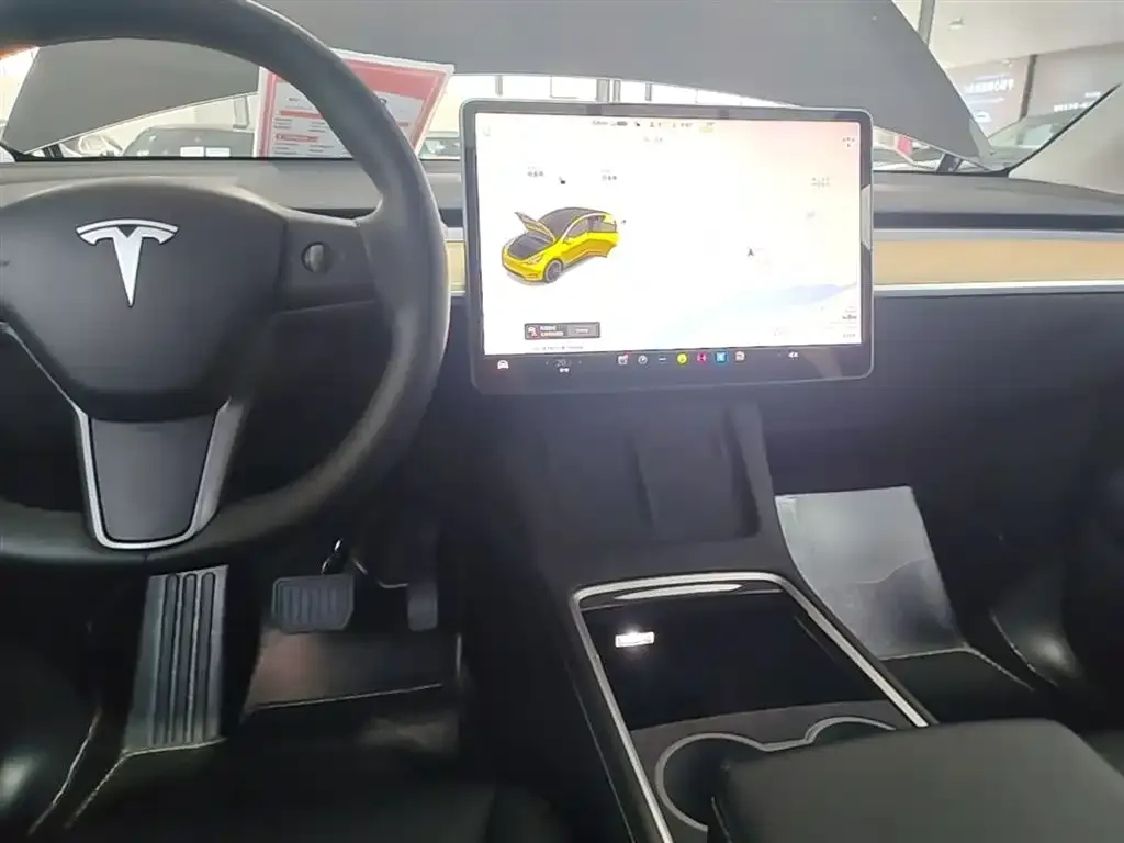 Tesla Model Y — фото 4