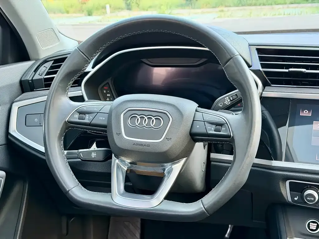 Audi Q3 2022 из CN, фото 5