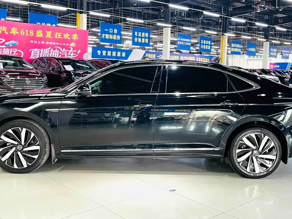 Volkswagen Passat 2022 из CN, фото 4