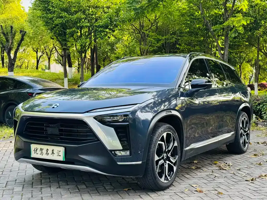 NIO ES8